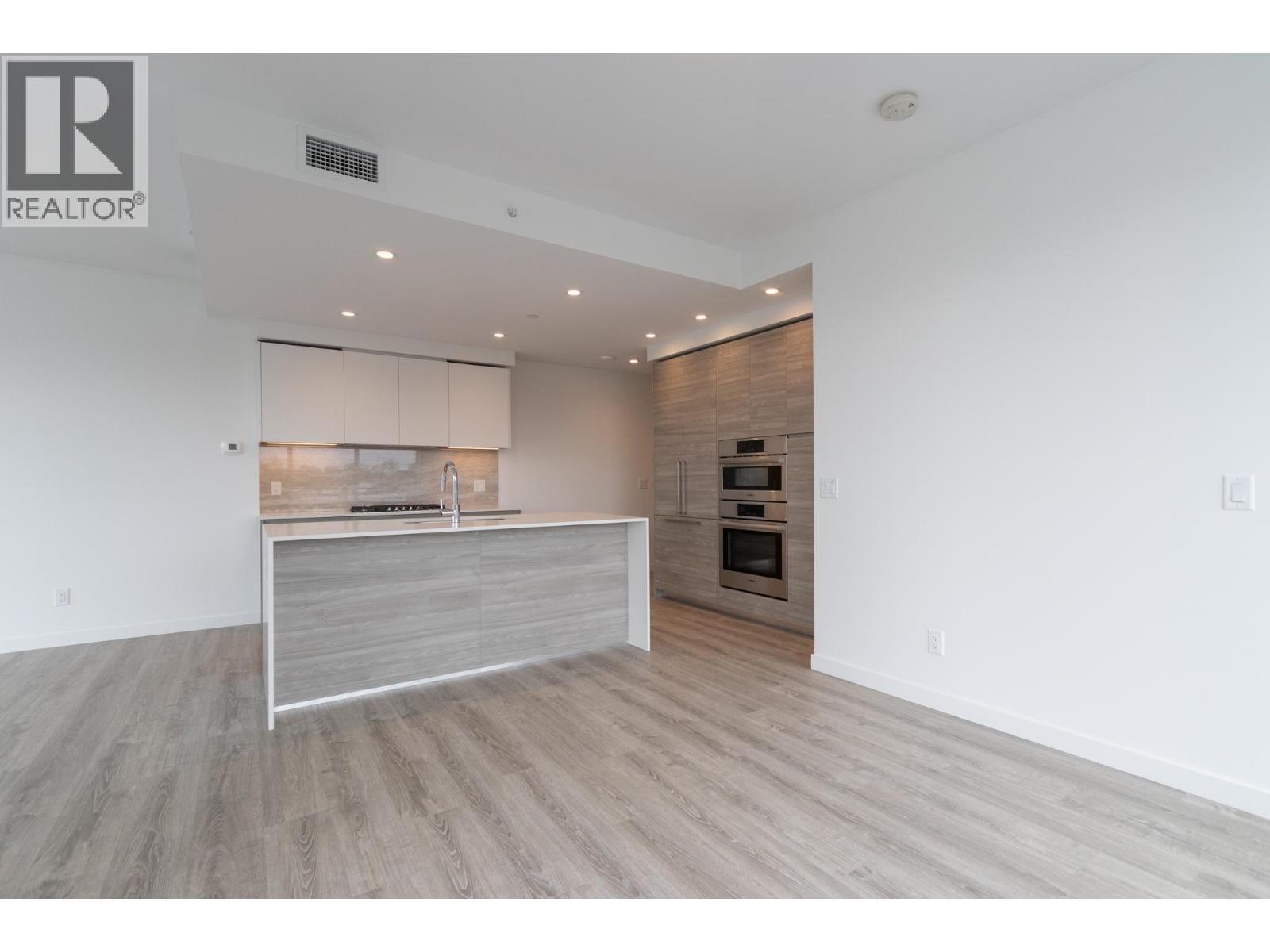 1704 680 Quayside Drive, New Westminster, British Columbia V3M 0P2 - Photo 26 - R3137996