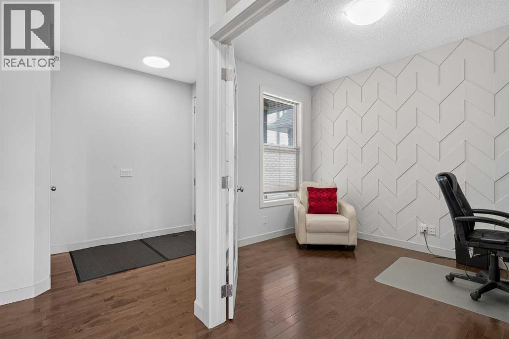 27 Pantego Avenue Nw, Calgary, Alberta  T3K 0C4 - Photo 4 - A2321800