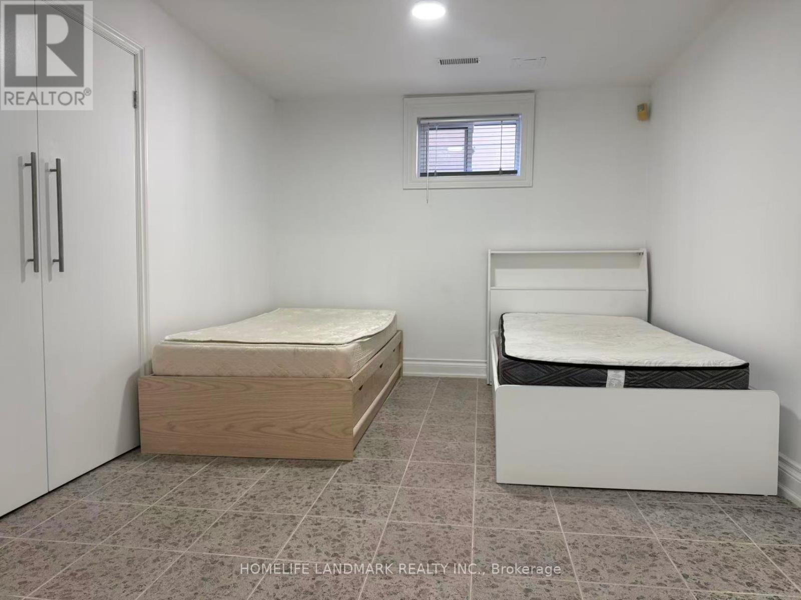 Basement - 339 Elmwood Avenue, Richmond Hill (Harding), Ontario  L4C 1L7 - Photo 6 - N13469608