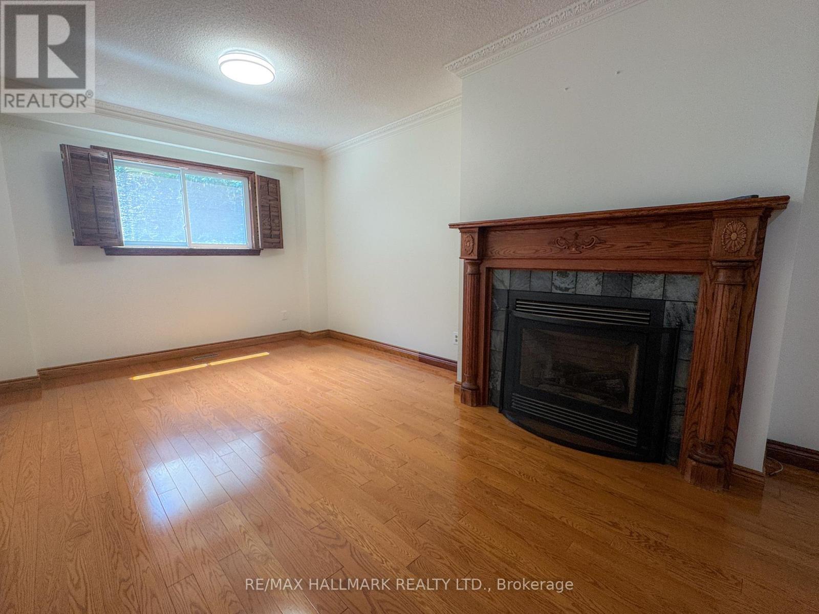 145 Old Surrey Lane, Richmond Hill (South Richvale), Ontario  L4C 6R9 - Photo 13 - N13469658