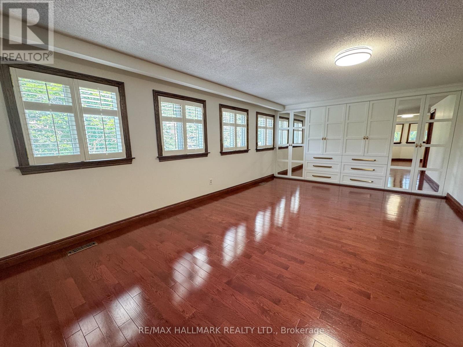 145 Old Surrey Lane, Richmond Hill (South Richvale), Ontario  L4C 6R9 - Photo 16 - N13469658