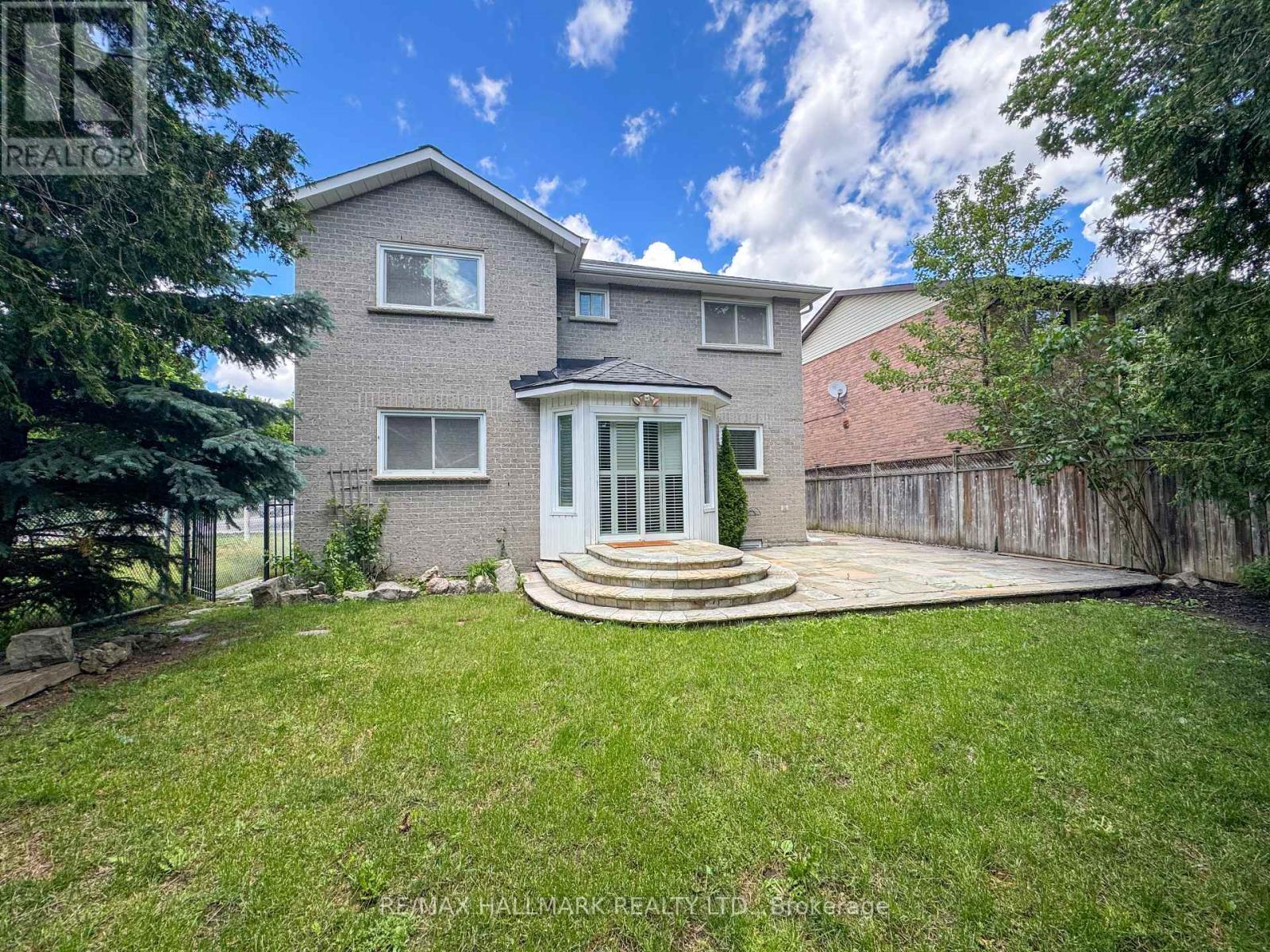 145 Old Surrey Lane, Richmond Hill (South Richvale), Ontario  L4C 6R9 - Photo 25 - N13469658