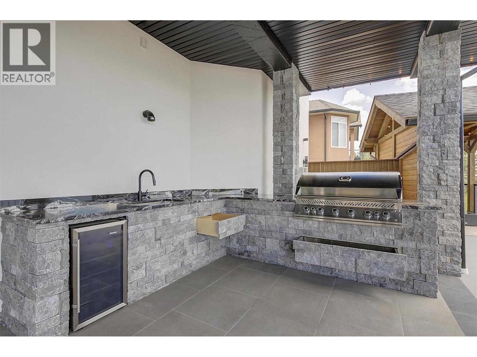 6121 Seymoure Lane, Peachland, British Columbia  V0H 1X4 - Photo 82 - 10391090