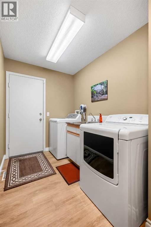 22 Mt Mckenzie Villas Se, Calgary, Alberta  T2Z 2P9 - Photo 27 - A2321918