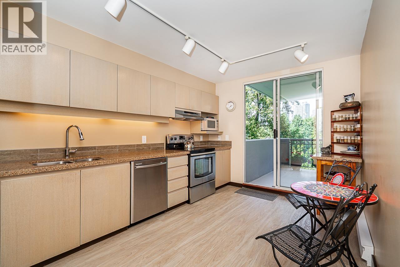 904 545 Austin Avenue, Coquitlam, British Columbia V3K 6R4 - Photo 16 - R3137171