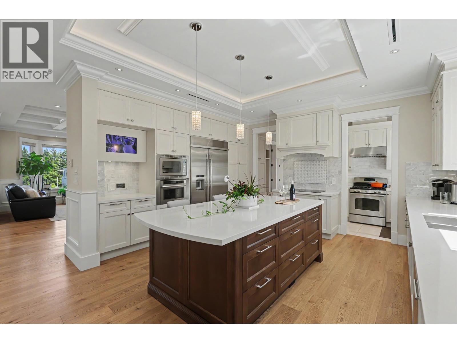 5635 Oakglen Drive, Burnaby, British Columbia V5H 3M4 - Photo 18 - R3136643