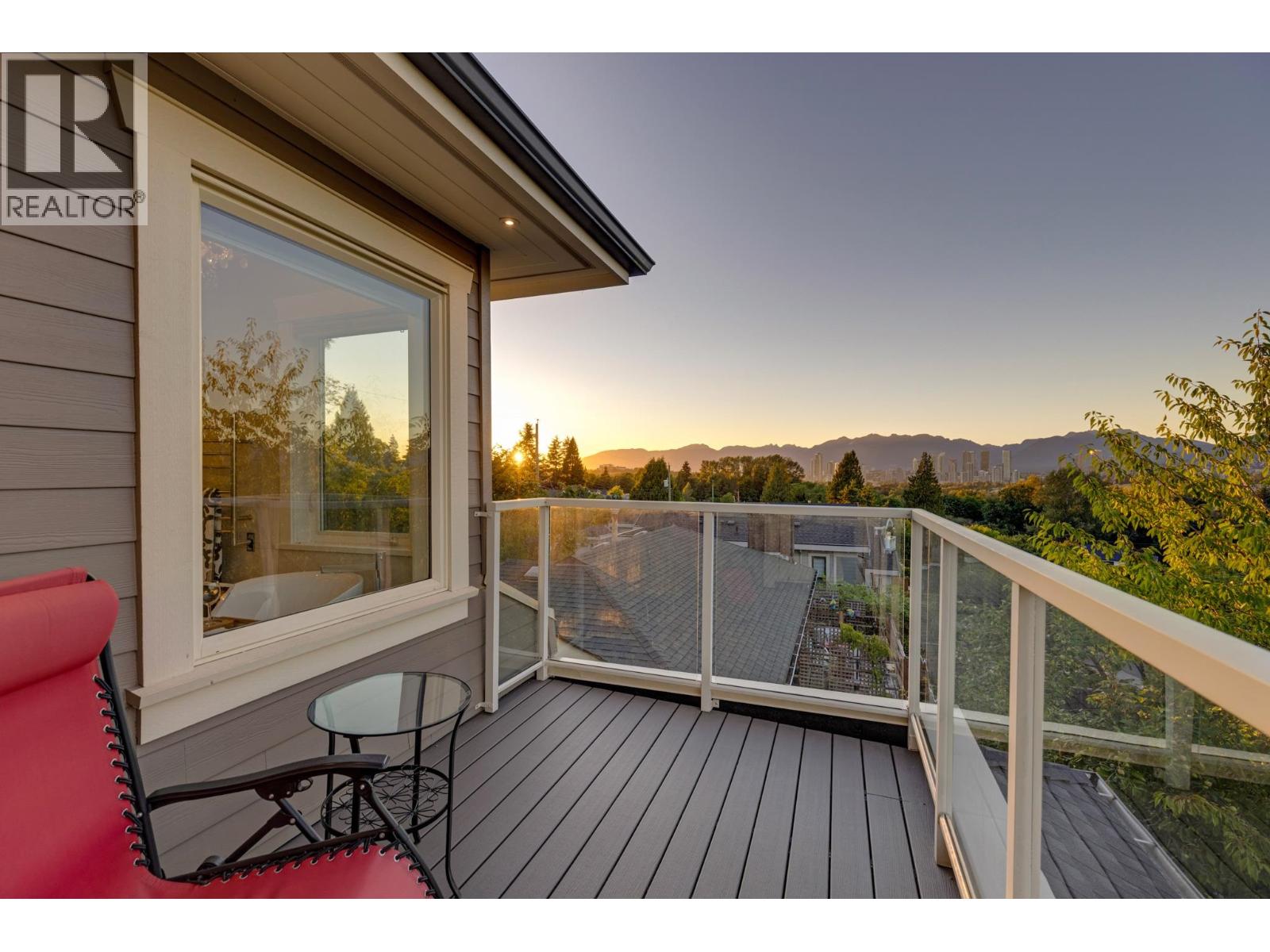 5635 Oakglen Drive, Burnaby, British Columbia V5H 3M4 - Photo 38 - R3136643