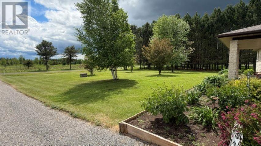 44 Cardiff Drive, O'connor, Ontario  P0T 1W0 - Photo 3 - TB2601607
