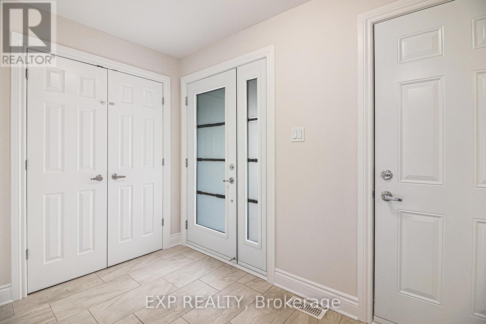 75 Gilberte Street, Clarence-Rockland, Ontario K4K 0M4 - Photo 3 - X13469752