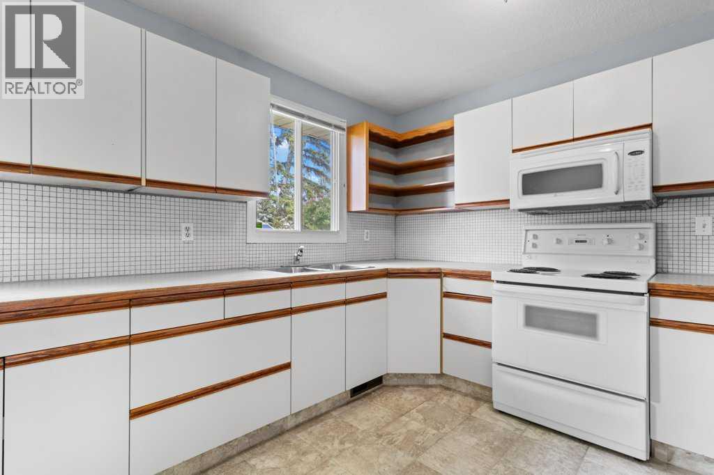 4638 50 Avenue, Bentley, Alberta  T0C 0J0 - Photo 7 - A2320626