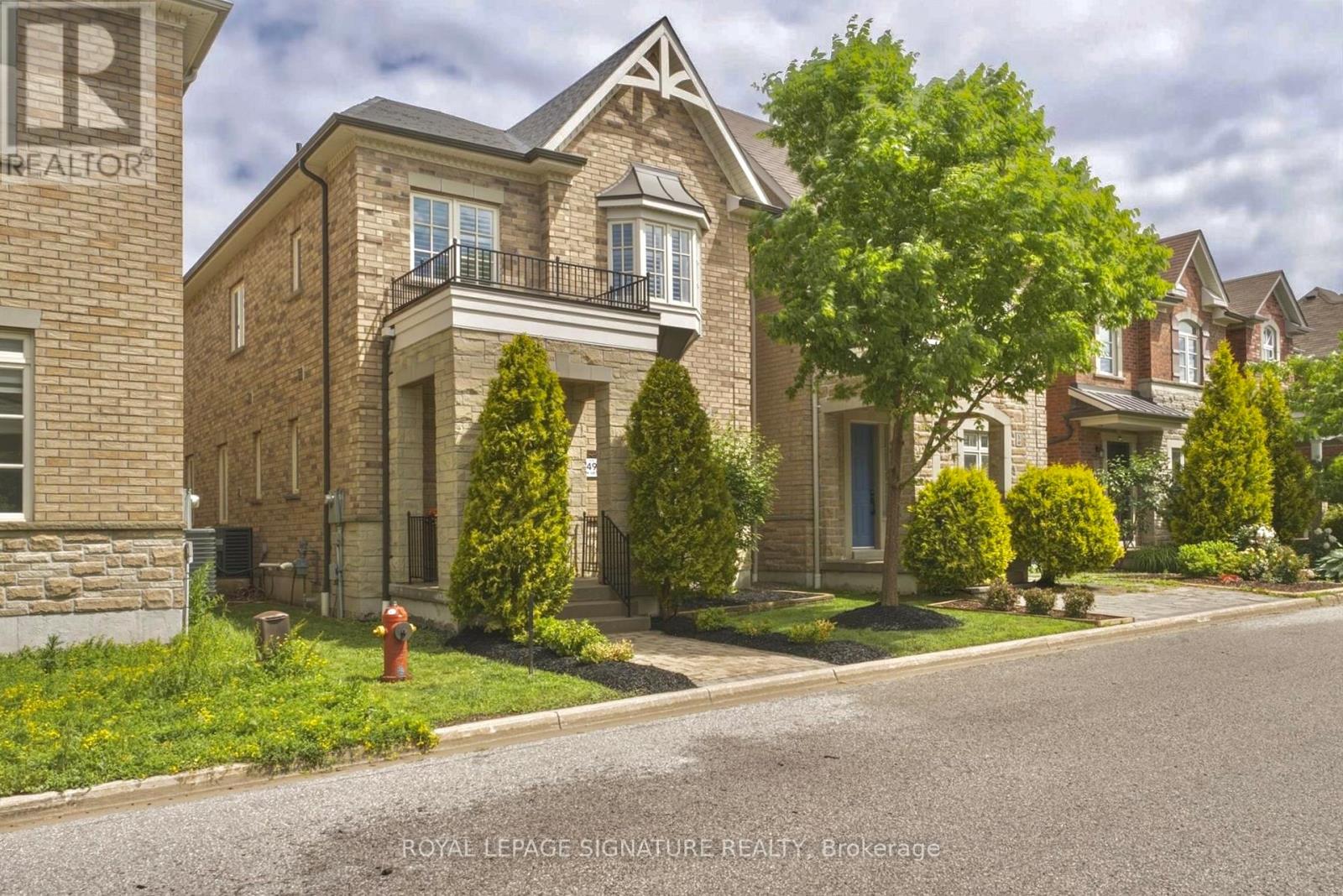 6 Mayapple Lane, Richmond Hill, Ontario  L4E 1B8 - Photo 49 - N13469540