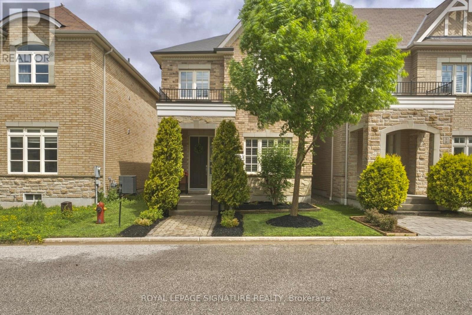 6 MAYAPPLE LANE, Richmond Hill, Ontario