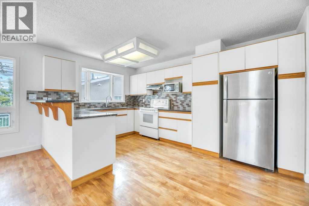 23 Penworth Crescent Se, Calgary, Alberta  T2A 4C5 - Photo 12 - A2322642