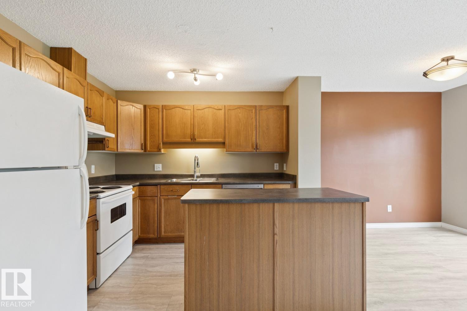 16014 90 St NW, Edmonton, Alberta  T5Z 3P6 - Photo 7 - E4494803