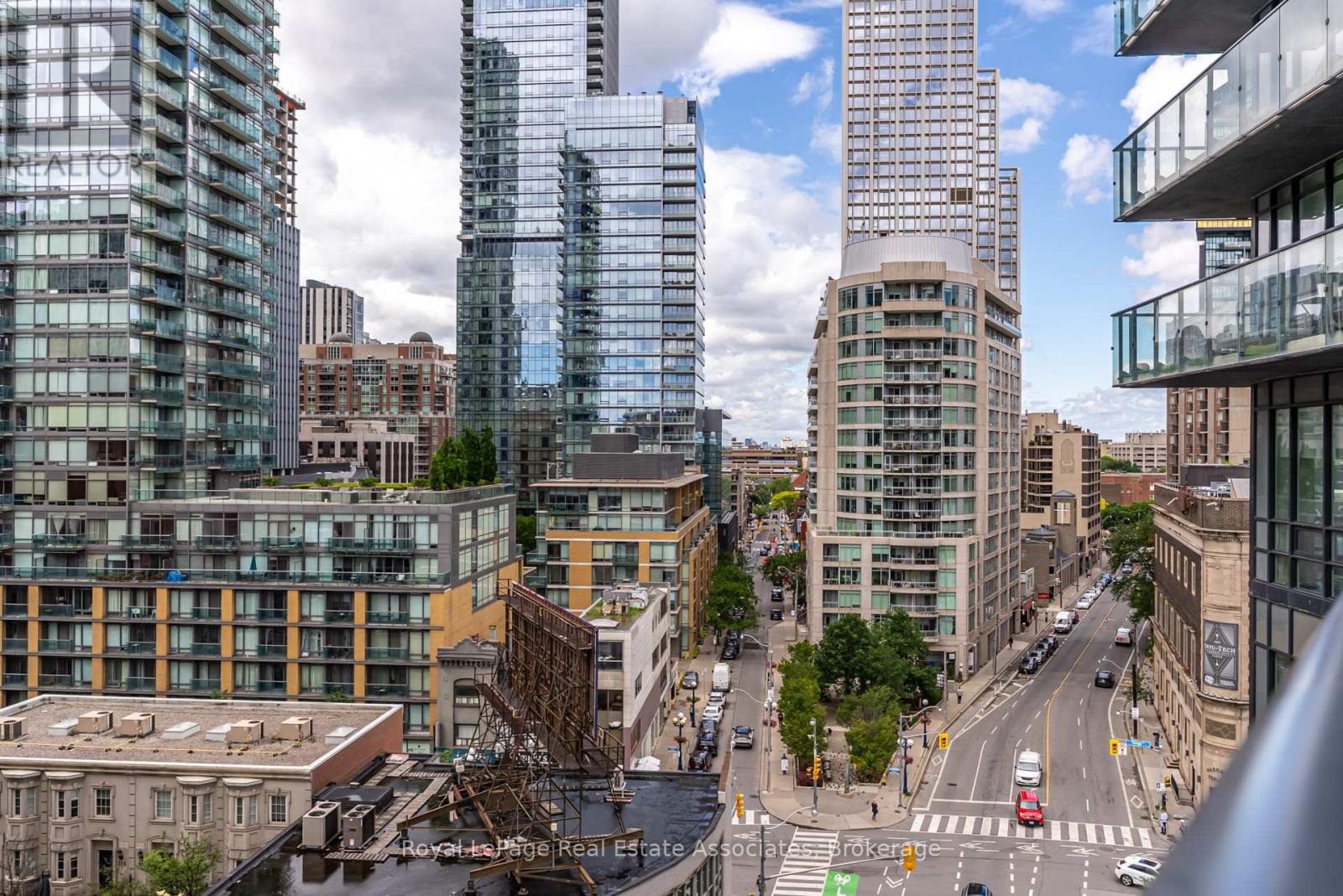 610 - 825 Church Street, Toronto, Ontario  M4W 3Z4 - Photo 37 - C13469780