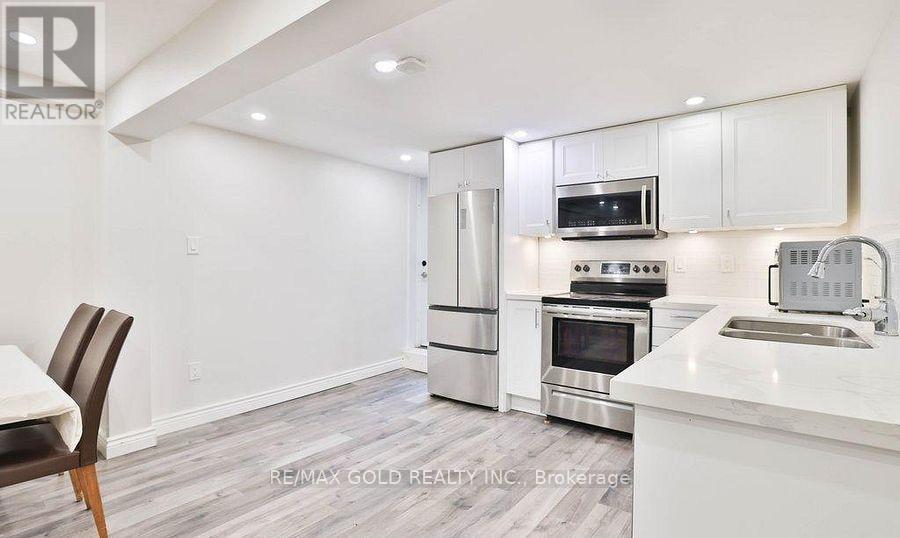 (Bsmt) - 2673 Kingsberry Crescent, Mississauga, Ontario  L5B 2K6 - Photo 7 - W13235982