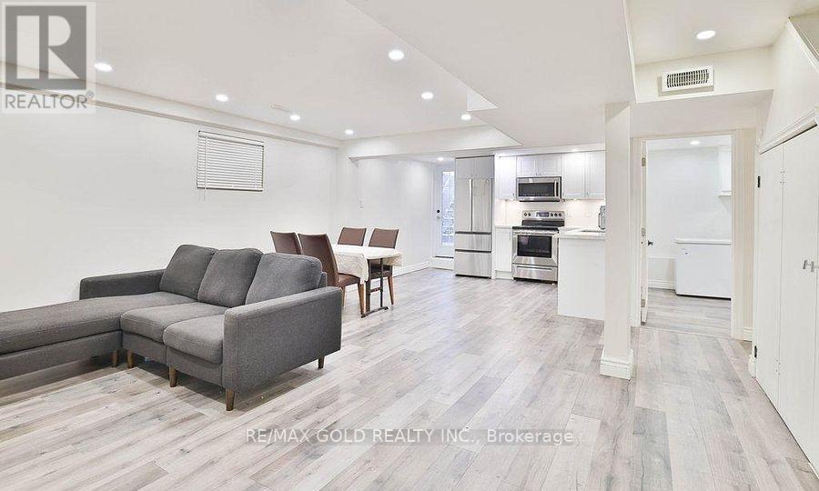 (Bsmt) - 2673 Kingsberry Crescent, Mississauga, Ontario  L5B 2K6 - Photo 4 - W13235982