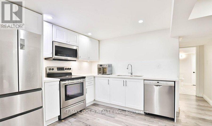 (Bsmt) - 2673 Kingsberry Crescent, Mississauga, Ontario  L5B 2K6 - Photo 5 - W13235982