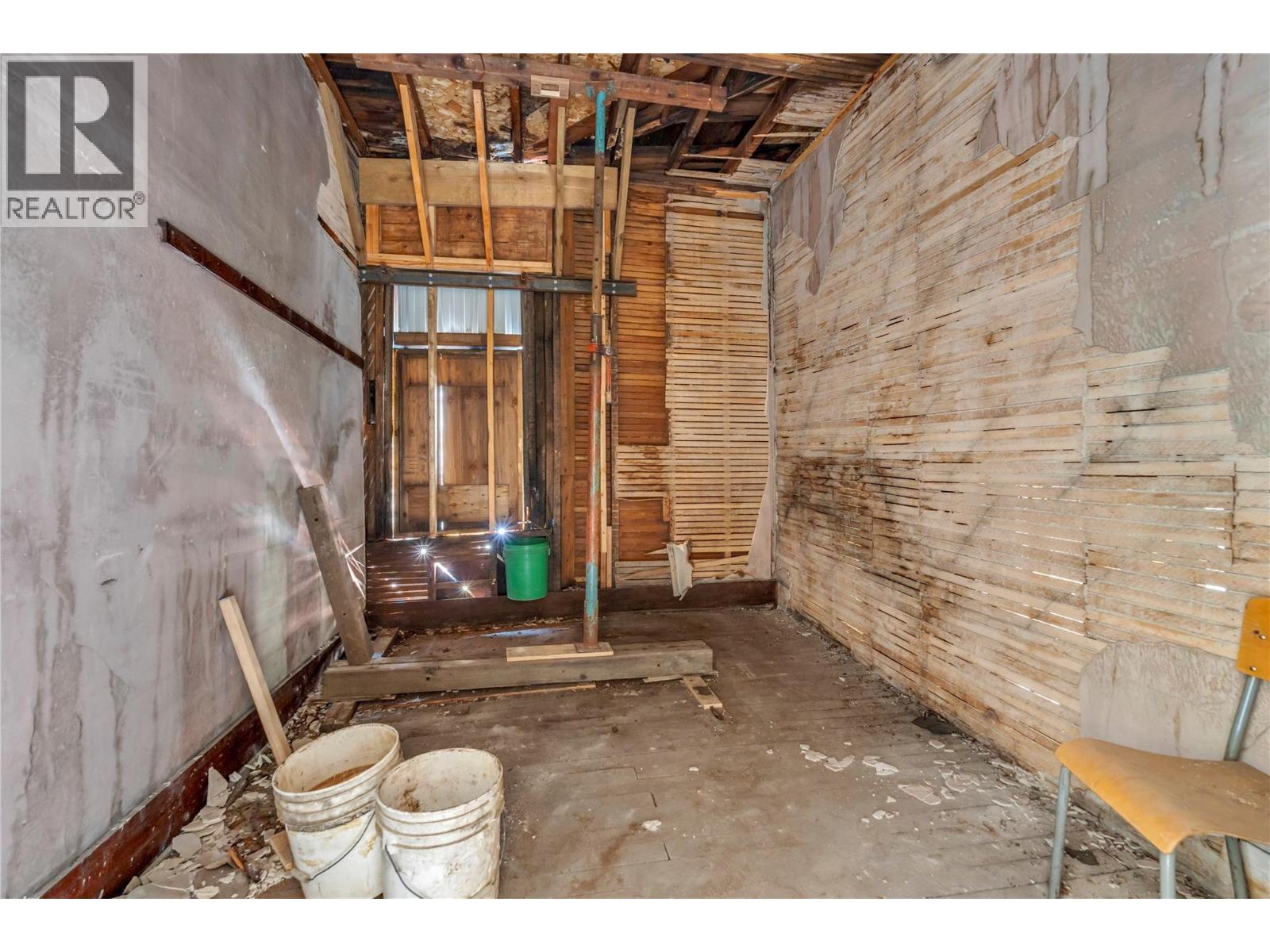 1853 Main Street, Coalmont-Tulameen, British Columbia  V0X 1G0 - Photo 39 - 10391061