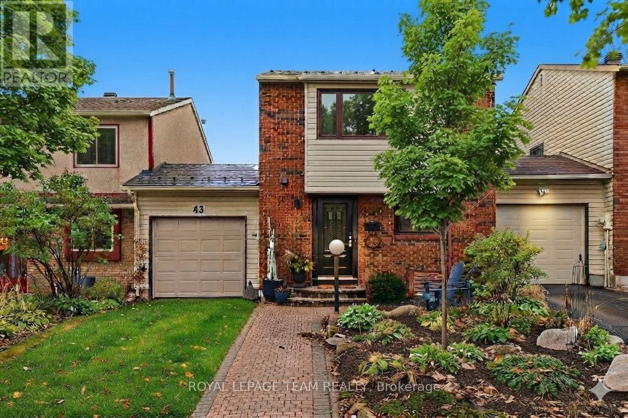 43 WHELAN DRIVE, Ottawa, Ontario