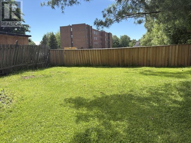 145 Elmwood Ave, Sault Ste. Marie, Ontario  P6B 4W1 - Photo 13 - SM261528