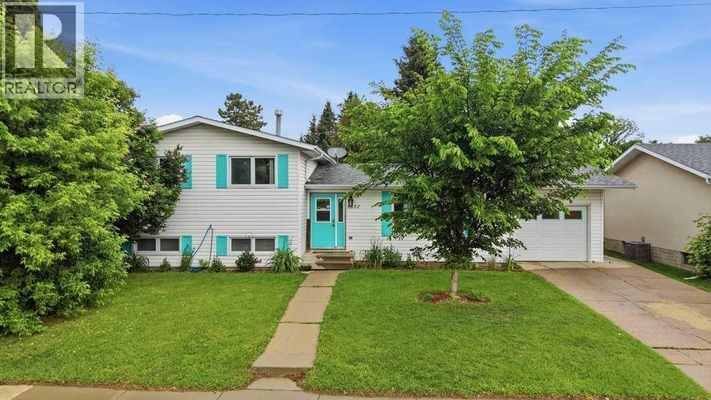 5632 48 Avenue, Lacombe, Alberta  T4L 1M7 - Photo 1 - A2322204