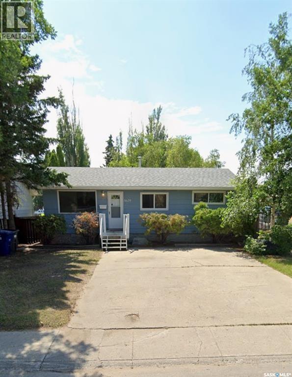 3629 Centennial Drive, Saskatoon, Saskatchewan  S7L 5E9 - Photo 1 - SK040160