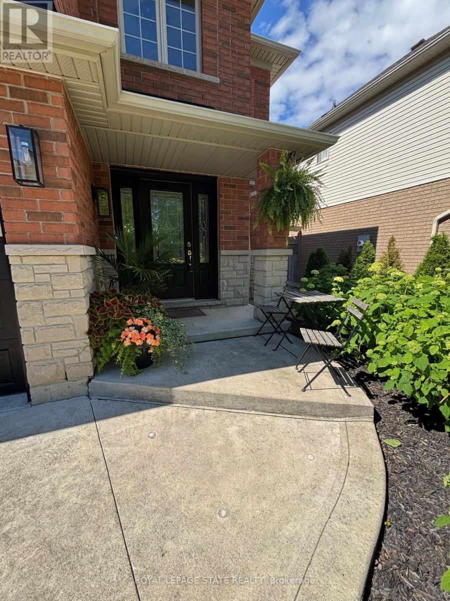 12 Wills Crescent, Hamilton, Ontario  L0R 1C0 - Photo 2 - X13469854