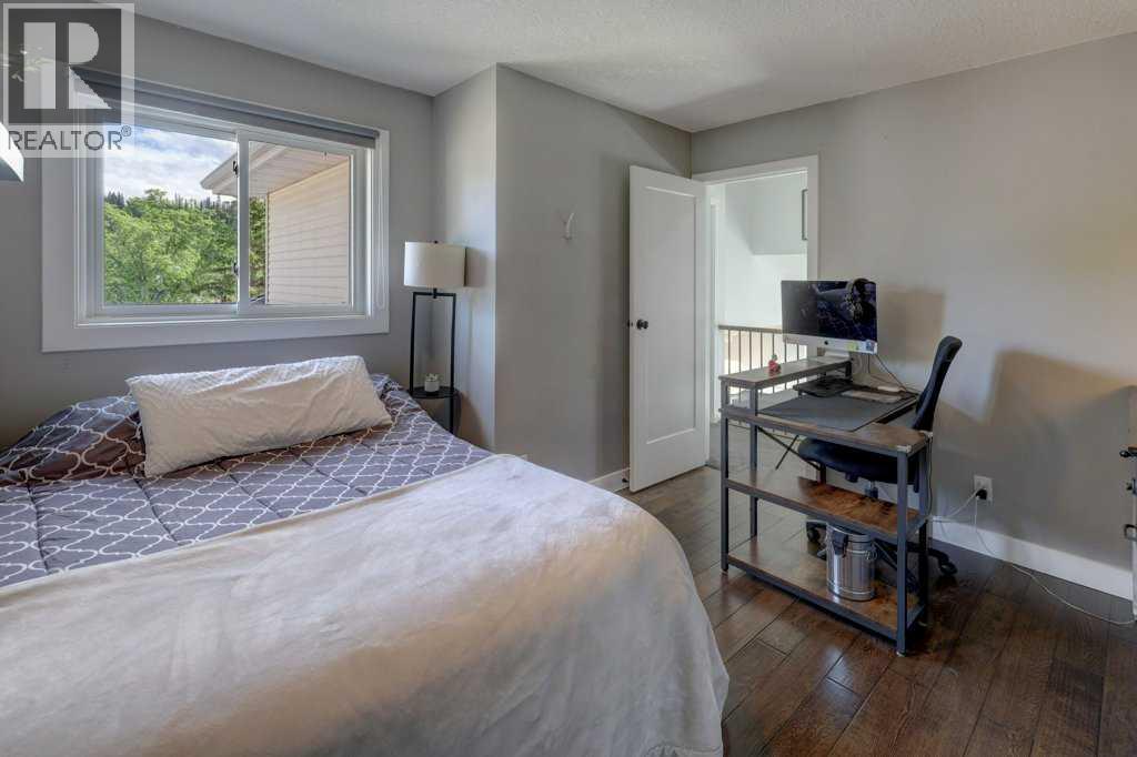 201 Riverview Green, Cochrane, Alberta  T4C 1K3 - Photo 26 - A2321520