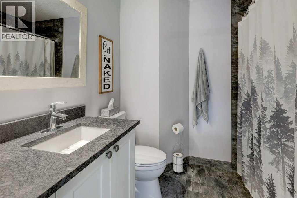 201 Riverview Green, Cochrane, Alberta  T4C 1K3 - Photo 27 - A2321520