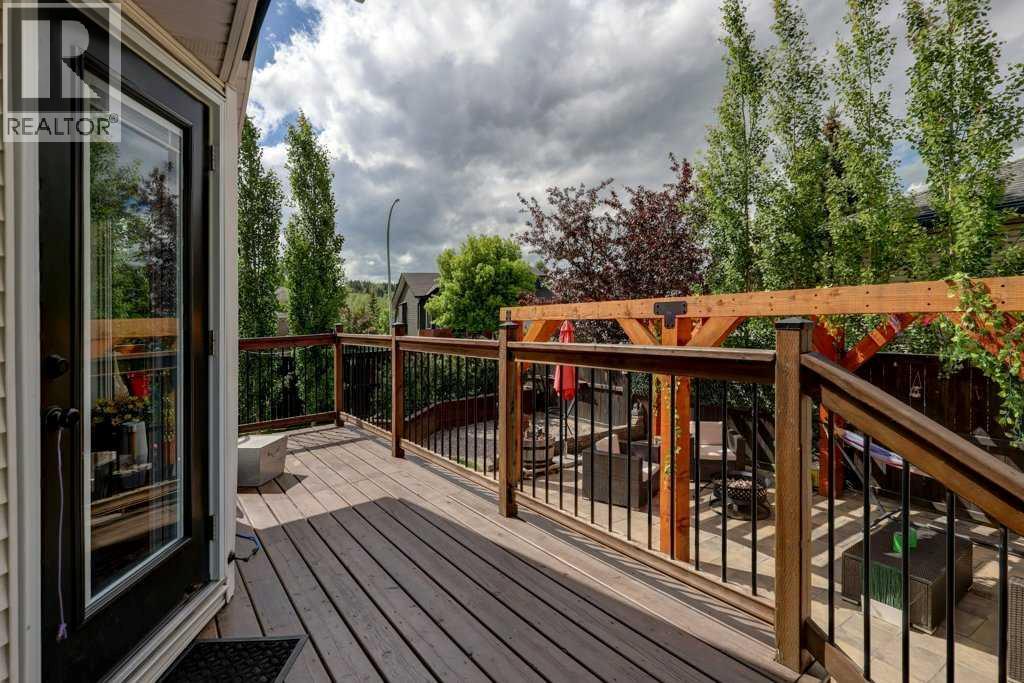 201 Riverview Green, Cochrane, Alberta  T4C 1K3 - Photo 12 - A2321520