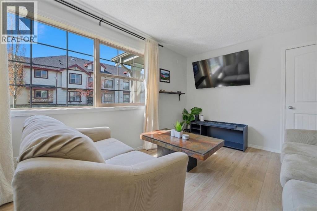 106, 31 Everridge Square Sw, Calgary, Alberta  T2Y 5J7 - Photo 5 - A2313070
