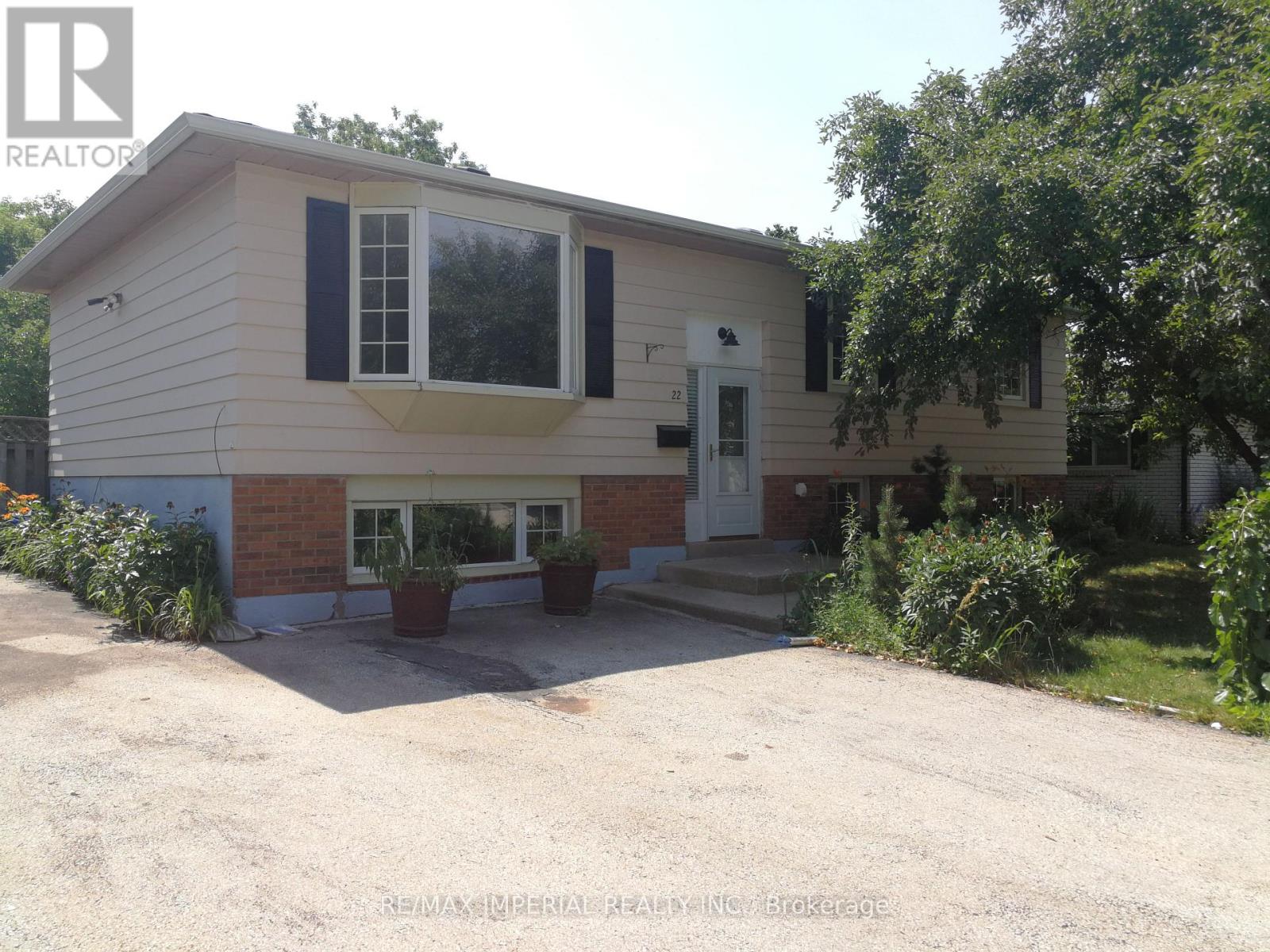 22 MILLER ROAD, Oakville, Ontario