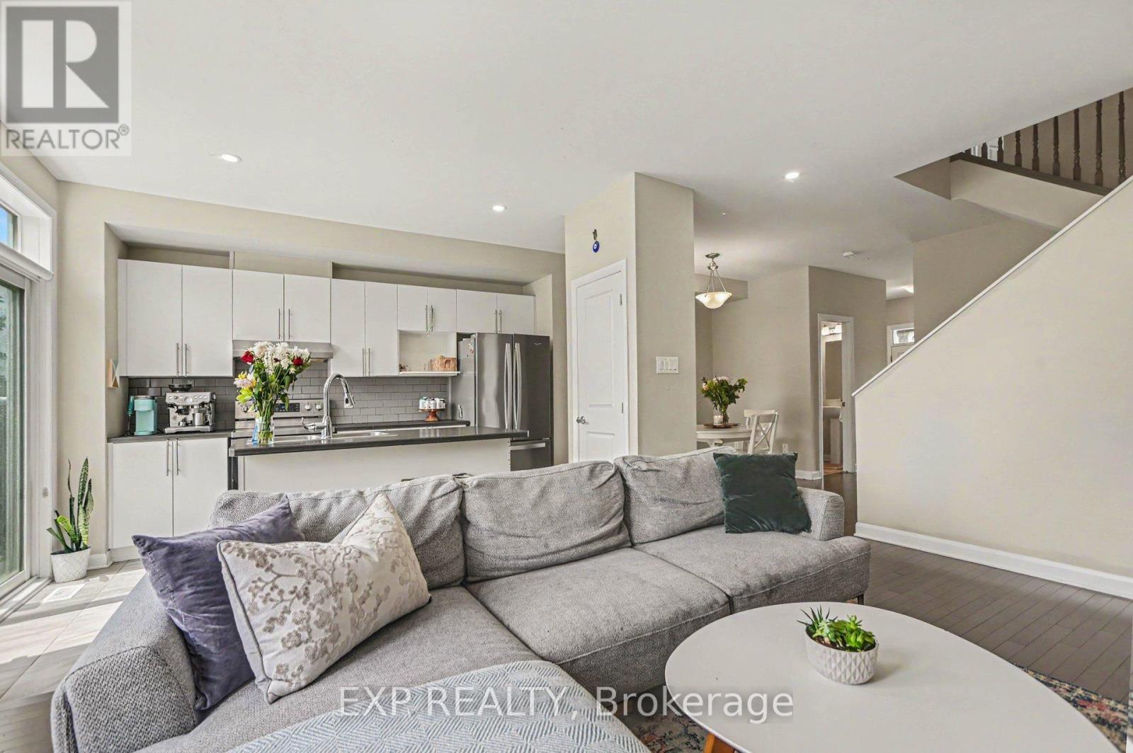 92 Gardenpost Terrace, Ottawa, Ontario K4A 5H2 - Photo 4 - X13469884