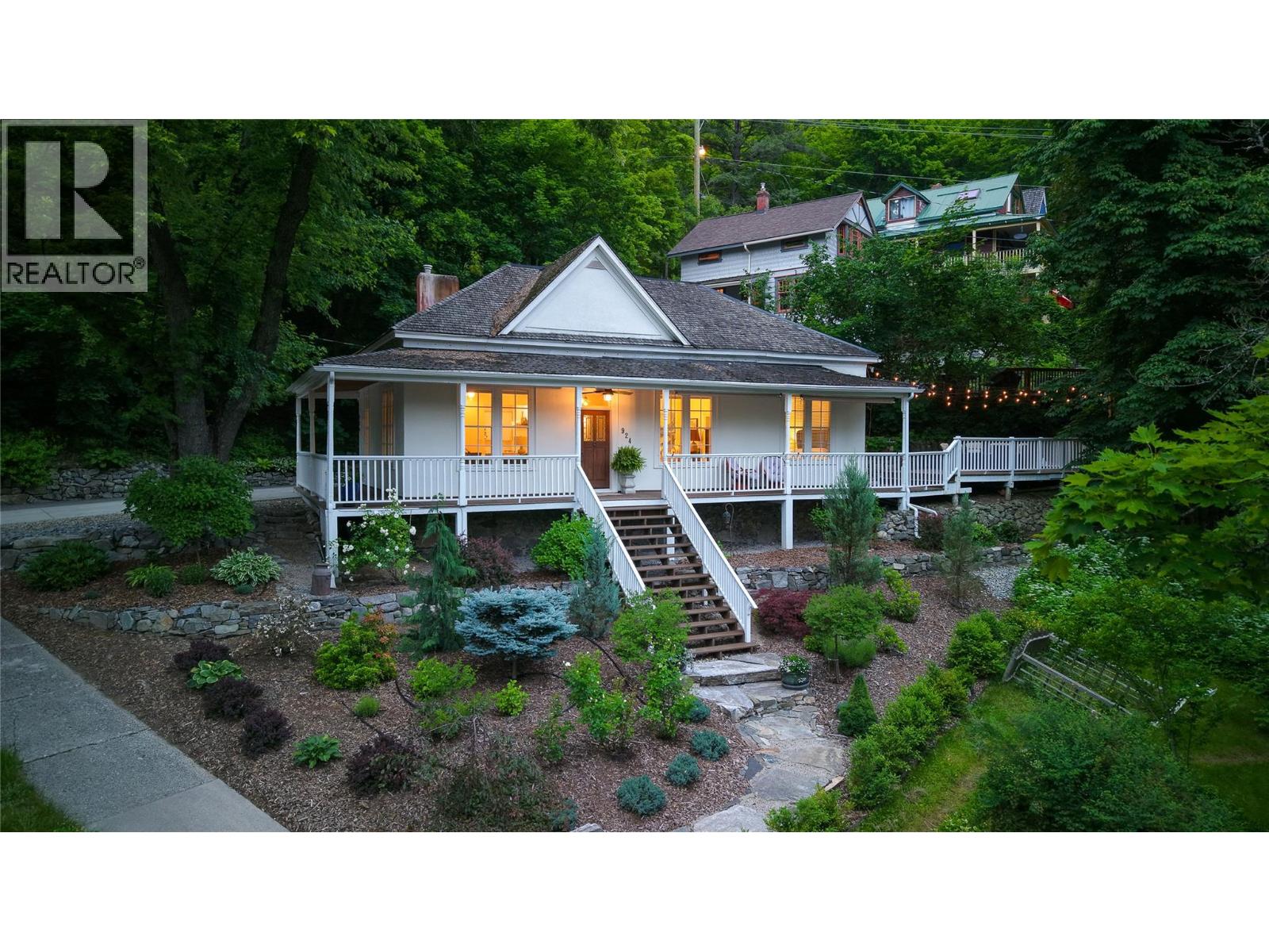 924 Vernon Street, Nelson, British Columbia