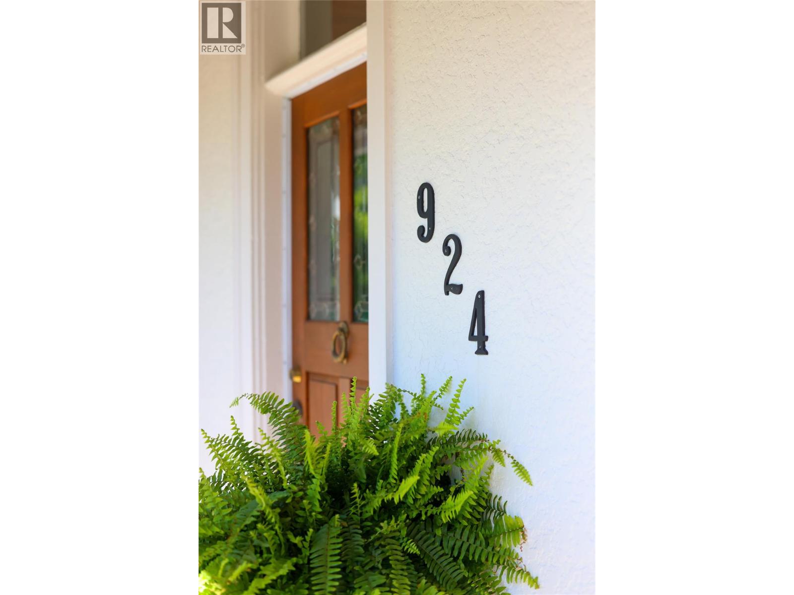 924 Vernon Street, Nelson, British Columbia  V1L 4G6 - Photo 8 - 10392116