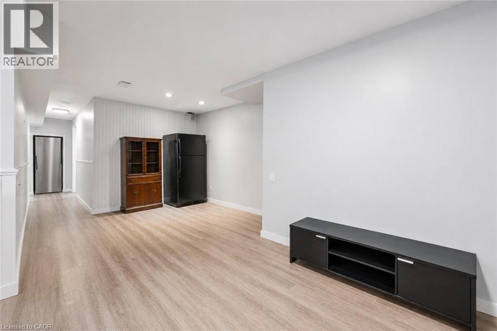 35 Vicmount Drive, Kitchener, Ontario  N2M 2A2 - Photo 10 - 40837557