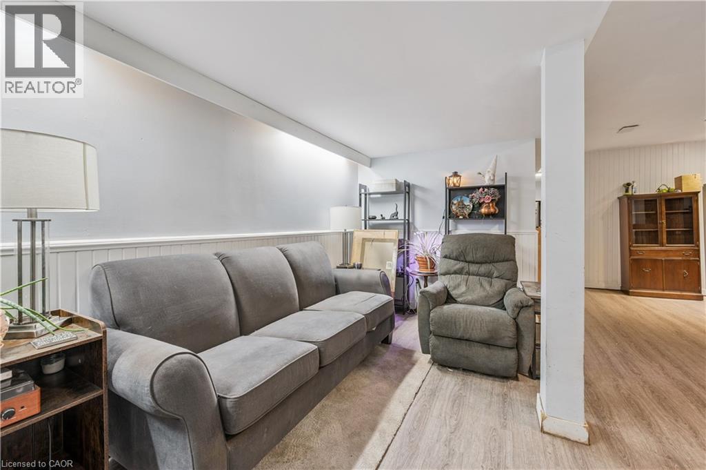 35 Vicmount Drive, Kitchener, Ontario  N2M 2A2 - Photo 9 - 40837557