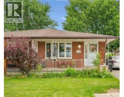 35 VICMOUNT Drive, kitchener, Ontario