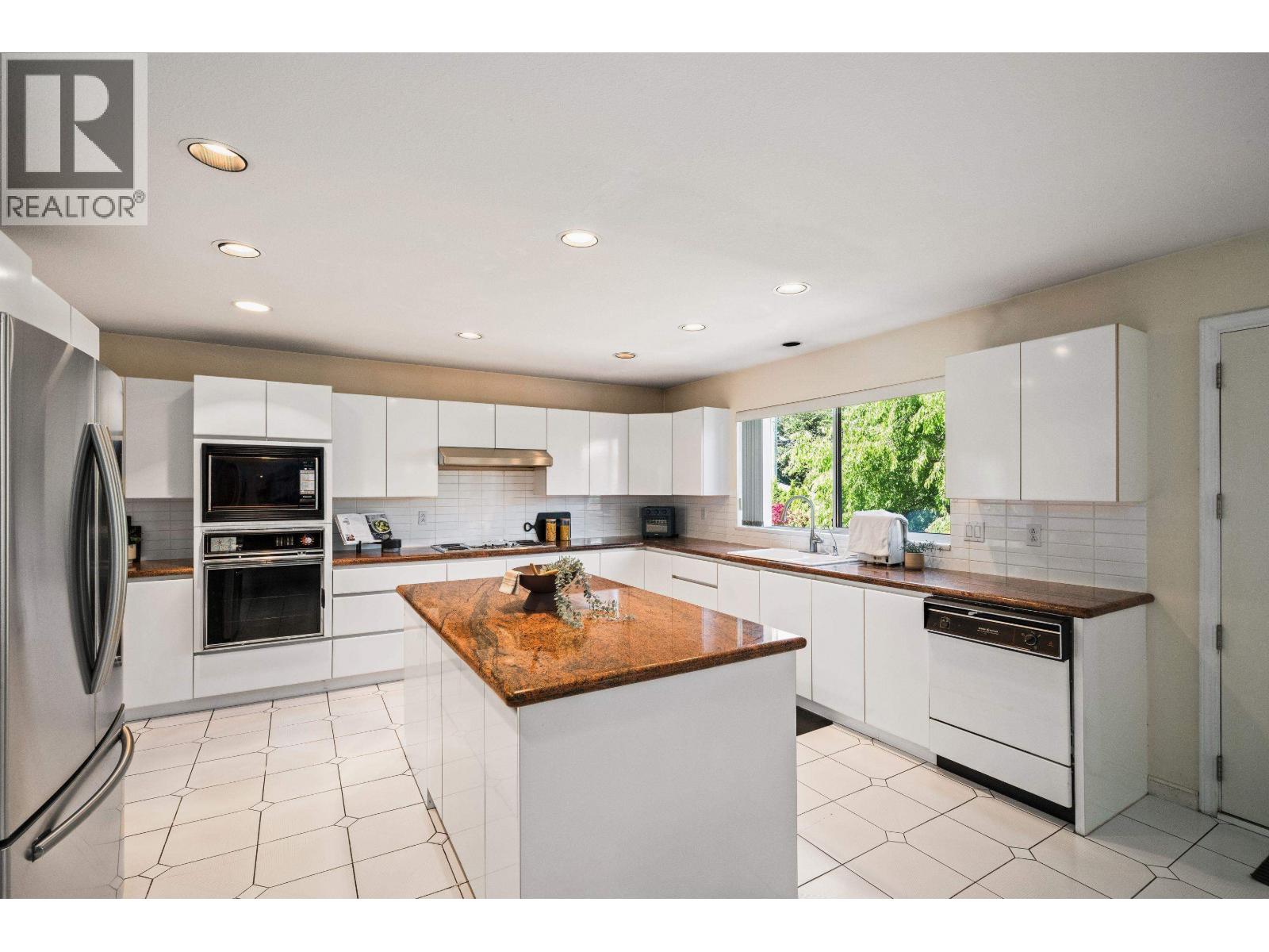 455 W 26th Avenue, Vancouver, British Columbia  V5Y 2K1 - Photo 8 - R3138008