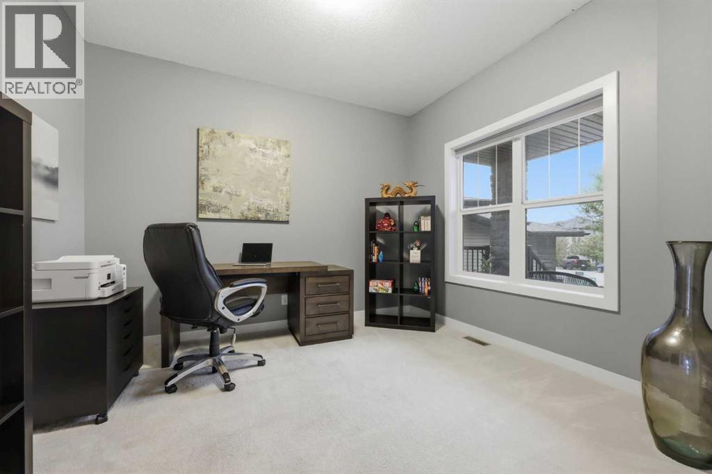64 Panton Heights NW, Calgary, Alberta  T3K 0W3 - Photo 15 - A2317353