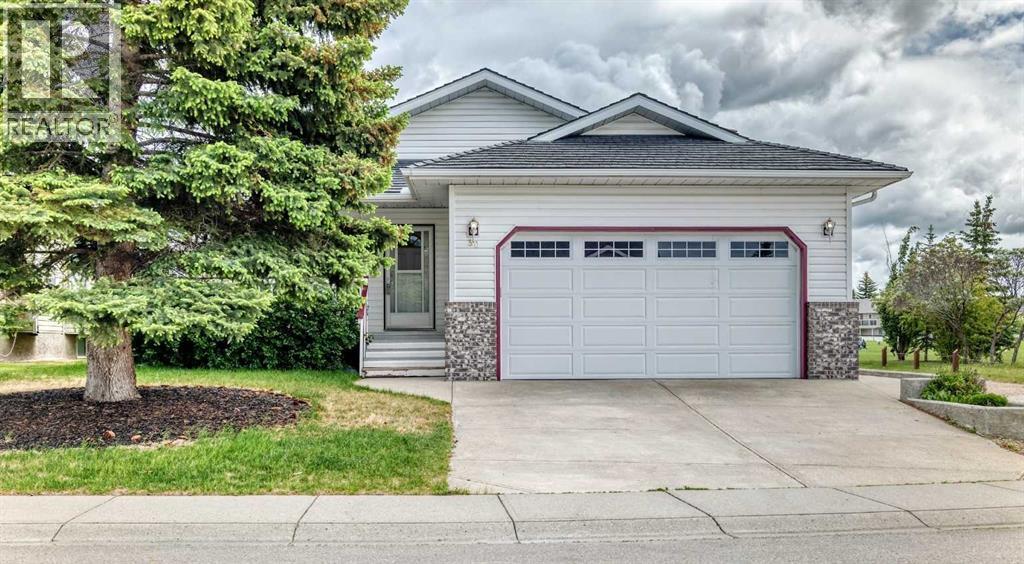 30 Tipping Close SE, airdrie, Alberta