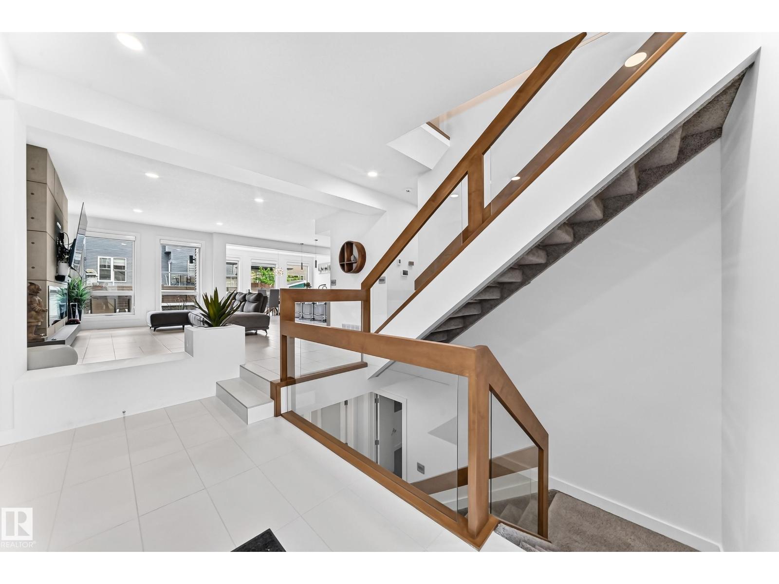 793 Windermere Wd NW, Edmonton, Alberta  T6W 3G5 - Photo 4 - E4494812