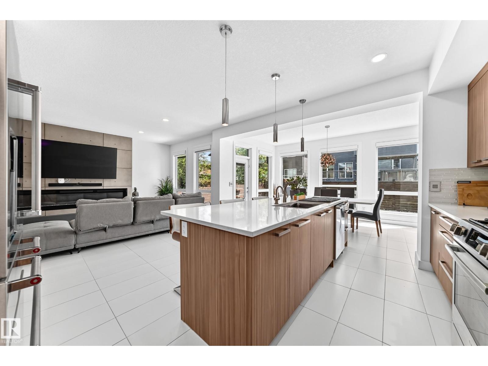 793 Windermere Wd NW, Edmonton, Alberta  T6W 3G5 - Photo 9 - E4494812