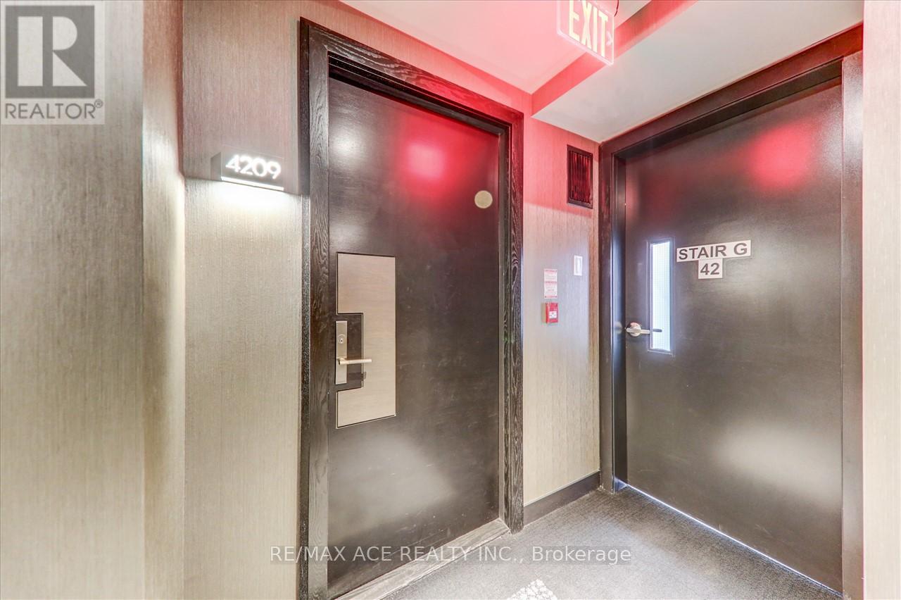 4209 - 65 St Mary Street, Toronto, Ontario  M5S 0A6 - Photo 3 - C13469946