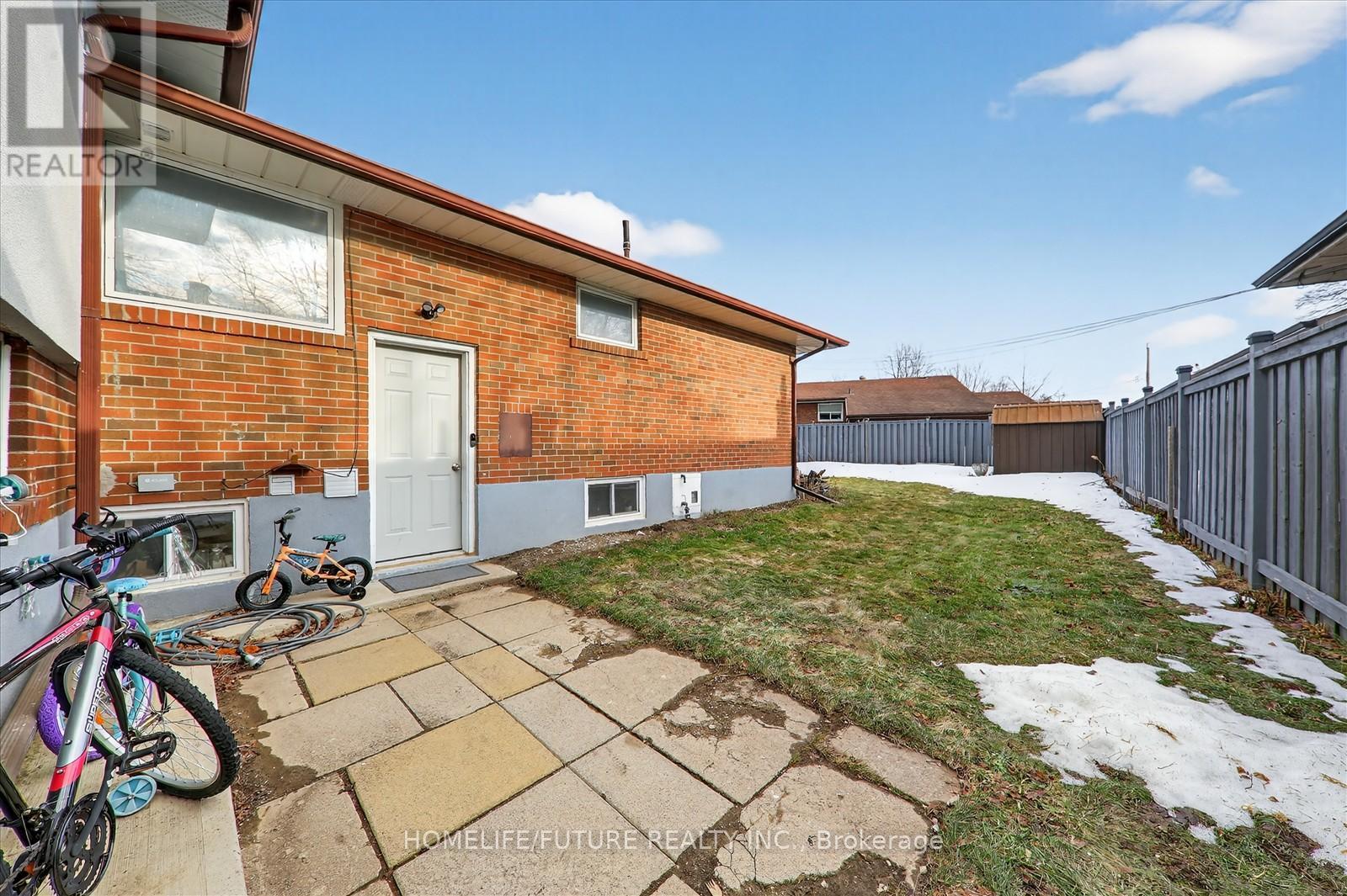 21 Aspendale Drive, Toronto, Ontario  M1P 4J7 - Photo 18 - E13468228