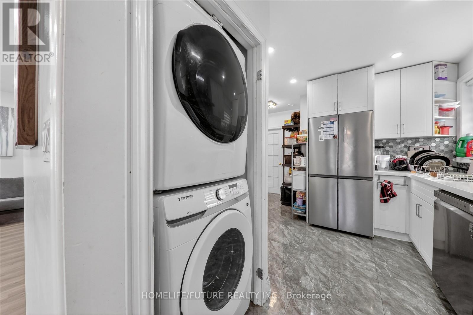 21 Aspendale Drive, Toronto, Ontario  M1P 4J7 - Photo 8 - E13468228