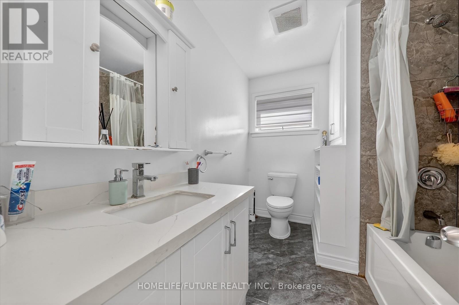 21 Aspendale Drive, Toronto, Ontario  M1P 4J7 - Photo 12 - E13468228