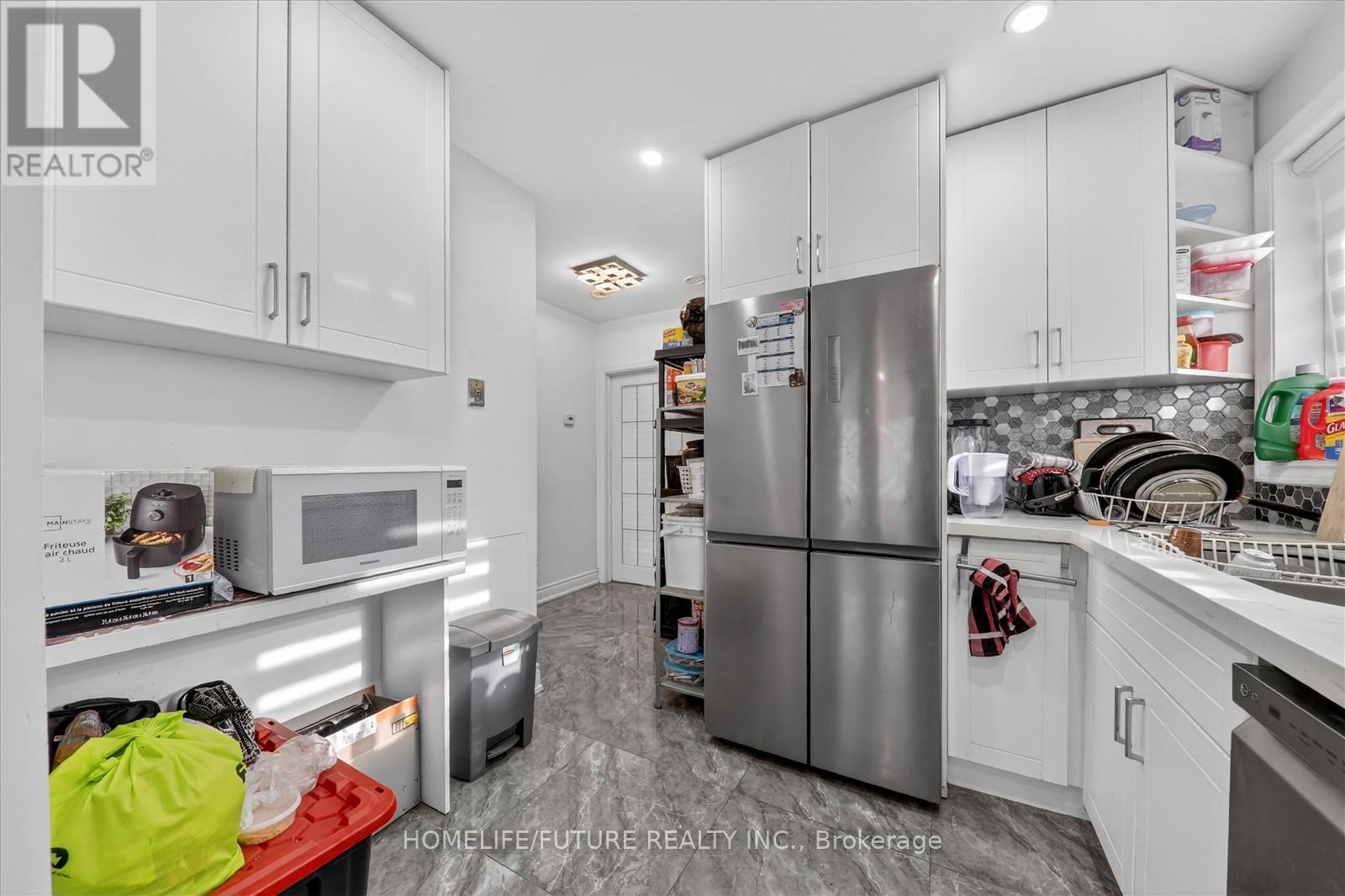 21 Aspendale Drive, Toronto, Ontario  M1P 4J7 - Photo 9 - E13468228