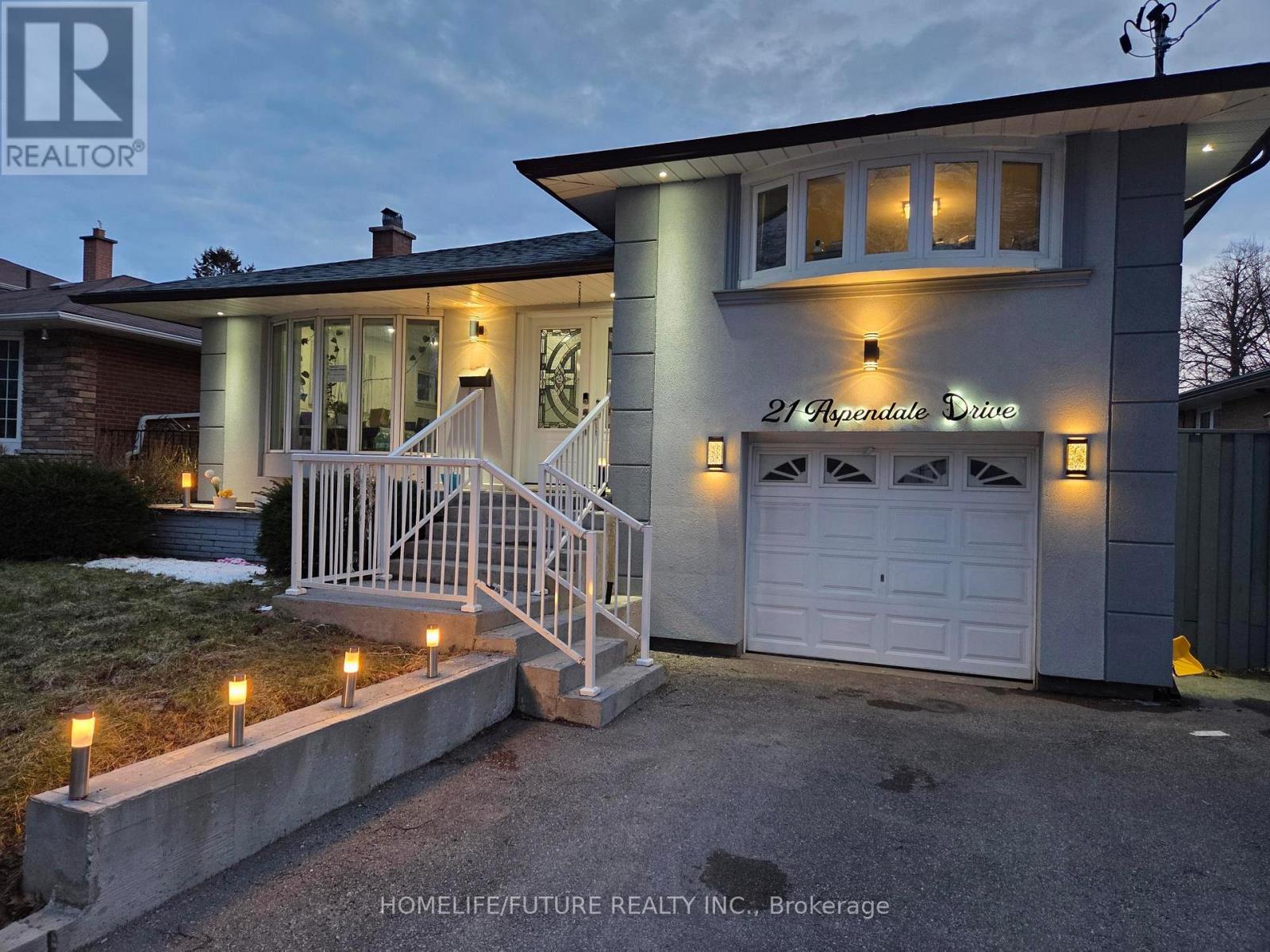 21 Aspendale Drive, Toronto, Ontario  M1P 4J7 - Photo 2 - E13468228